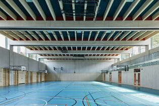 Turnhalle mit Tagesstruktur - Foto: Georg Aerni